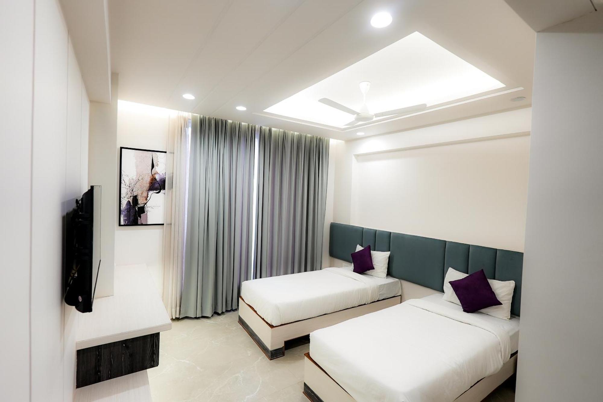 Hotel Elinor By Dazzling Hotels & Resorts Agra  Exterior foto