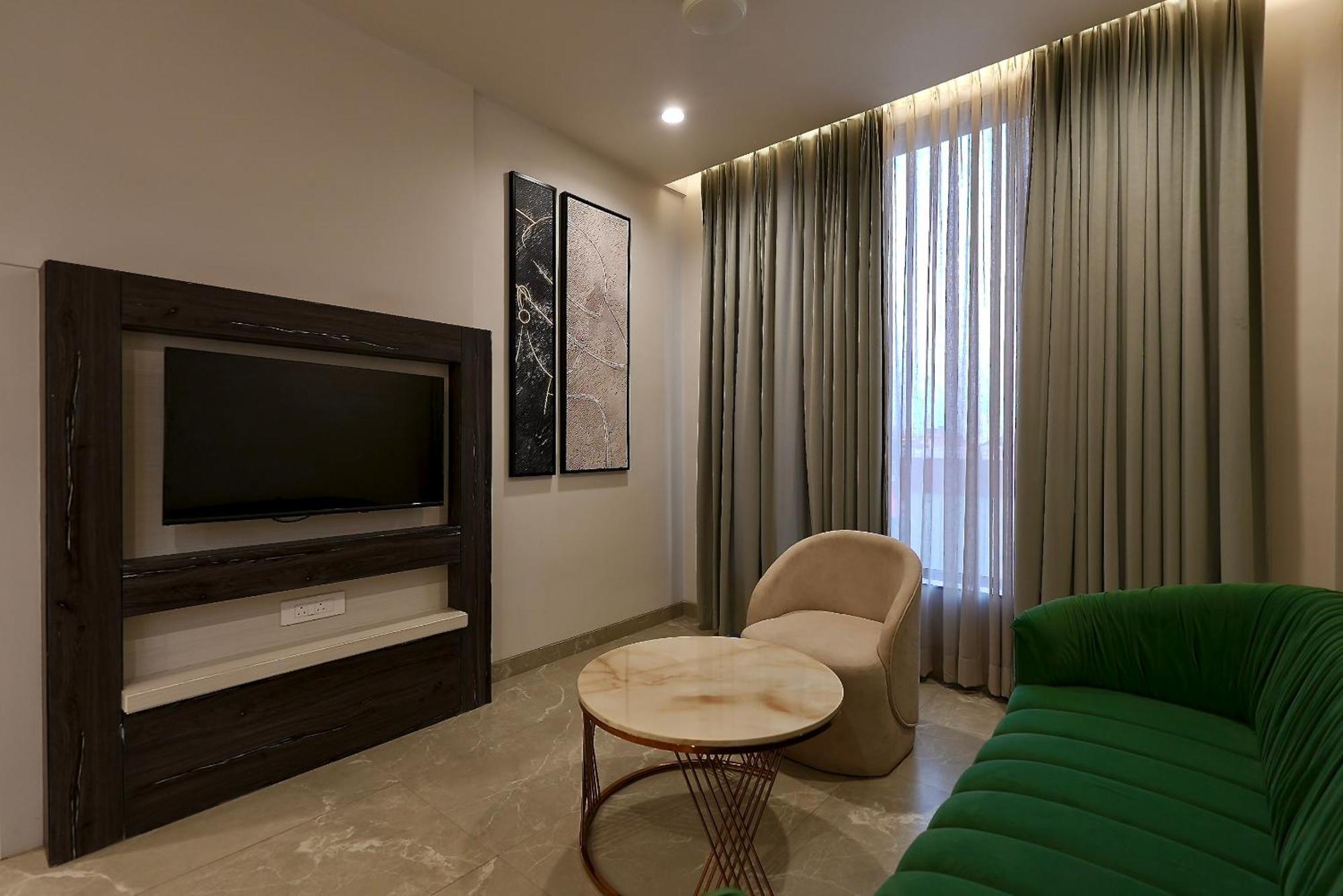 Hotel Elinor By Dazzling Hotels & Resorts Agra  Exterior foto